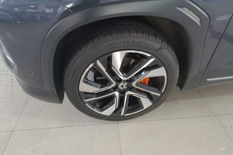 Used Nio EC6 2020 615 km Performance Edition Left Front Wheel Hub