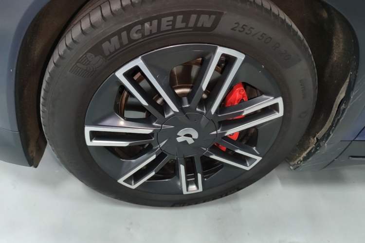 Used Nio EC6 2020 615 km Performance Edition Left Front Wheel Hub
