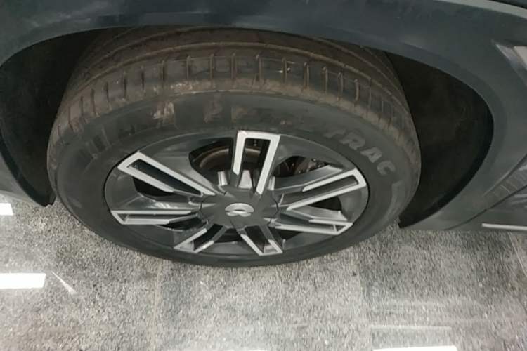 Used Nio EC6 2020 440 km Performance Version Left Front Wheel Hub