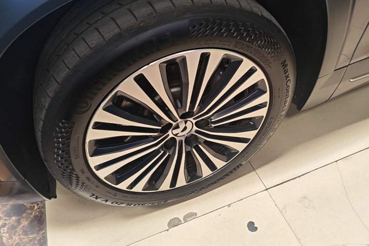 Used Nio EC6 2020 465 km Sport Edition Left Front Wheel Hub
