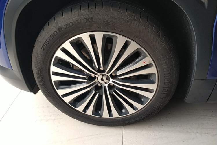 Used Nio EC6 2020 605 km Sport Edition Left Front Wheel Hub