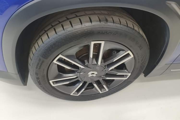 Used Nio EC6 2020 430 km Sport Version Left Front Wheel Hub
