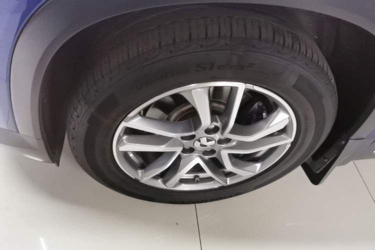 Used Nio EC6 2020 465 km Sport Edition Left Front Wheel Hub