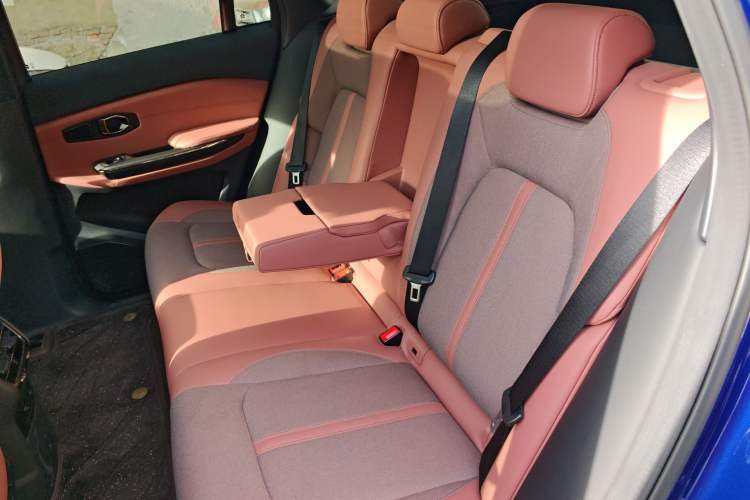 Used Nio EC6 2020 430 km Sport Version Left Rear Seat