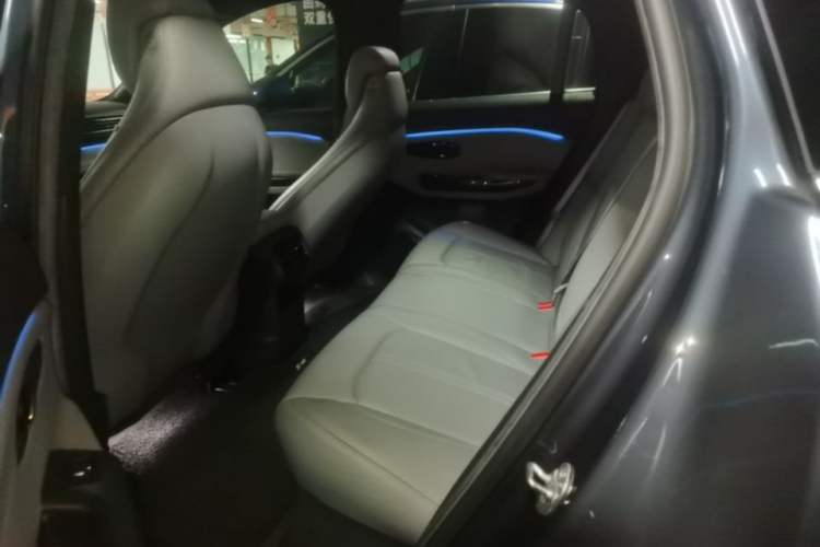 Used Nio EC6 2020 605 km Sport Edition Left Rear Seat