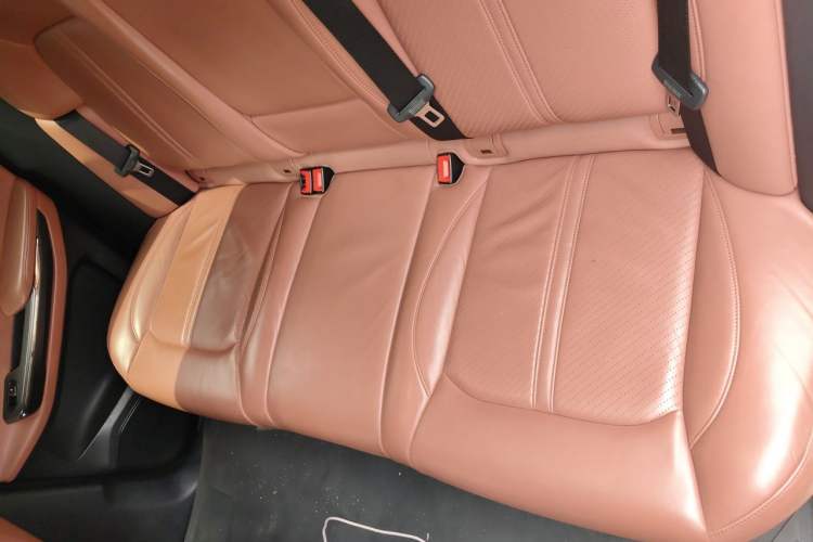 Used Nio EC6 2020 605 km Sport Edition Left Rear Seat