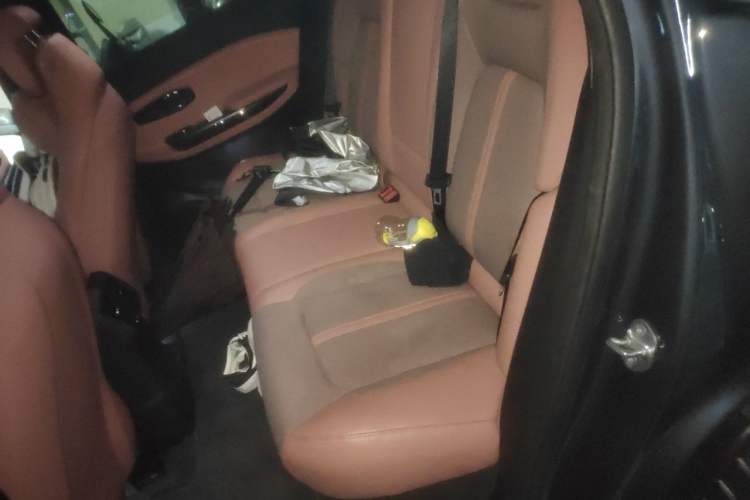 Used Nio EC6 2020 605 km Sport Edition Left Rear Seat