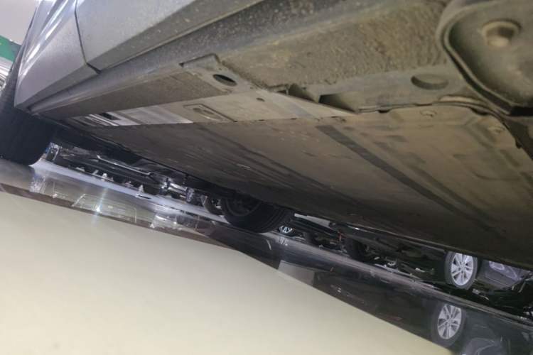 Used Nio EC6 2020 615 km Performance Edition Left Side Sill