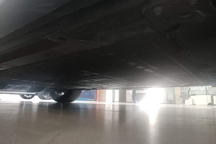Used Nio EC6 2020 605 km Sport Edition Left Side Sill