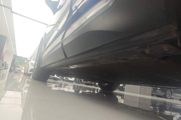 Used Nio EC6 2020 615 km Performance Edition Left Side Sill