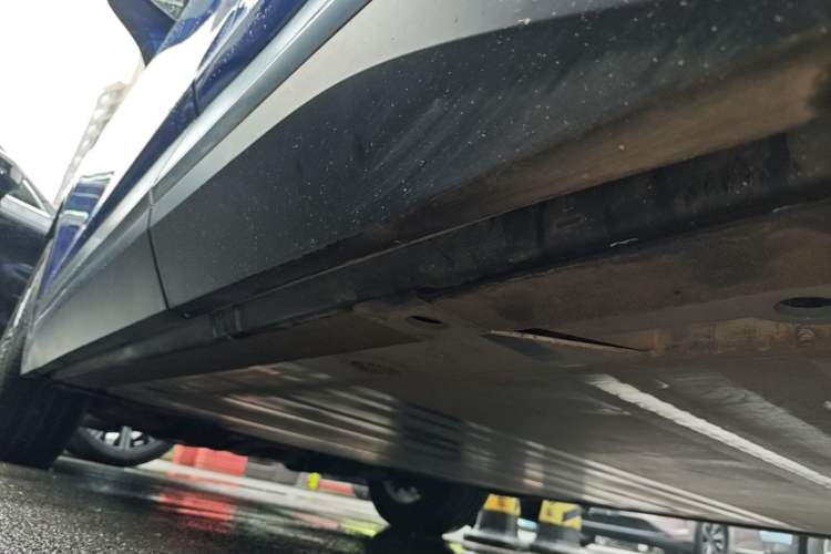 Used Nio EC6 2020 430 km Sport Version Left Side Sill