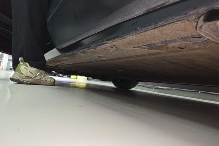 Used Nio EC6 2020 440 km Performance Version Left Side Sill