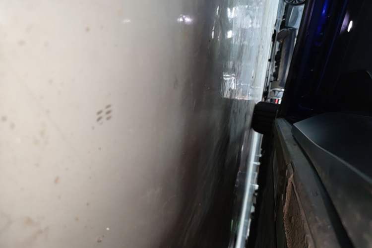 Used Nio EC6 2020 615 km Performance Edition Left Side Sill