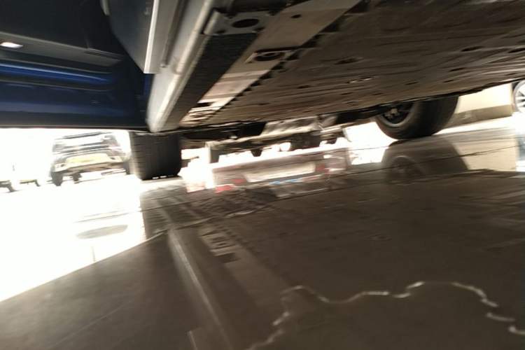 Used Nio EC6 2020 605 km Sport Edition Left Side Sill