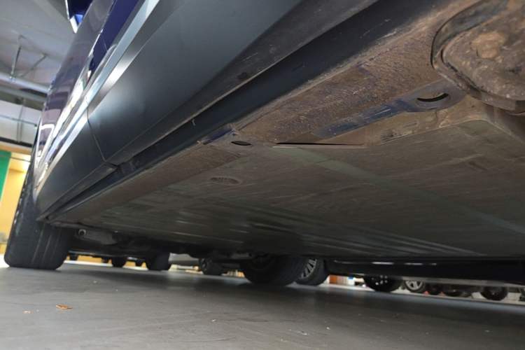 Used Nio EC6 2020 430 km Sport Version Left Side Sill