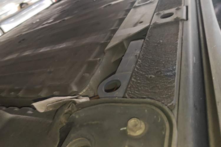 Used Nio EC6 2020 615 km Performance Edition Left Side Sill