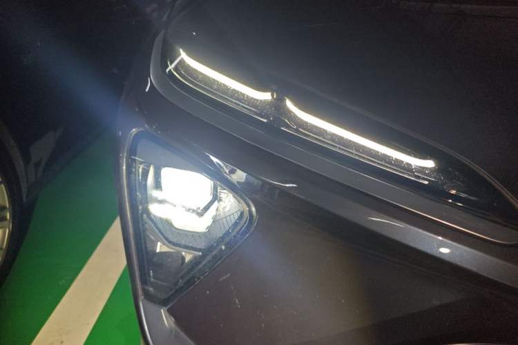 Used Nio EC6 2020 430 km Sport Version Right Front Headlight