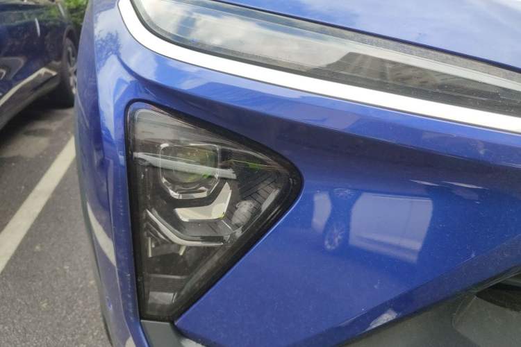 Used Nio EC6 2020 465 km Sport Edition Right Front Headlight