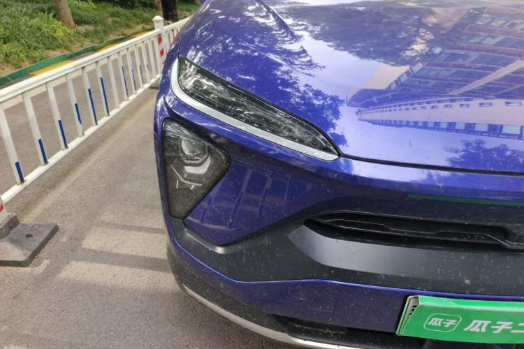 Used Nio EC6 2020 605 km Sport Edition Right Front Headlight