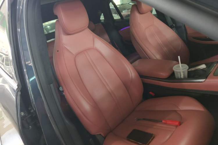 Used Nio EC6 2020 615 km Performance Edition Right Front Seat