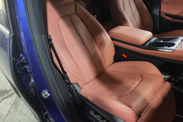 Used Nio EC6 2020 430 km Sport Version Right Front Seat