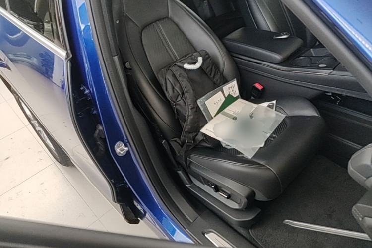 Used Nio EC6 2020 605 km Sport Edition Right Front Seat