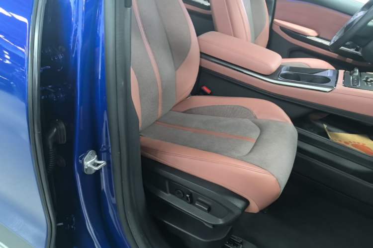 Used Nio EC6 2020 430 km Sport Version Right Front Seat