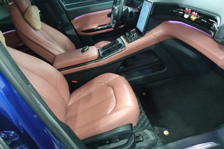 Used Nio EC6 2020 615 km Performance Edition Right Front Seat