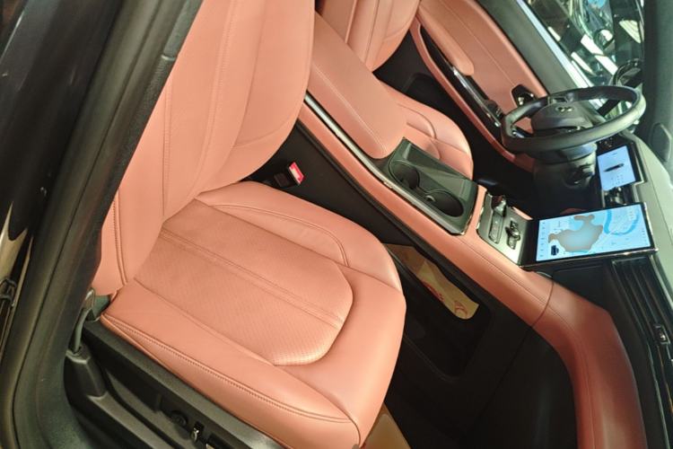 Used Nio EC6 2020 465 km Sport Edition Right Front Seat