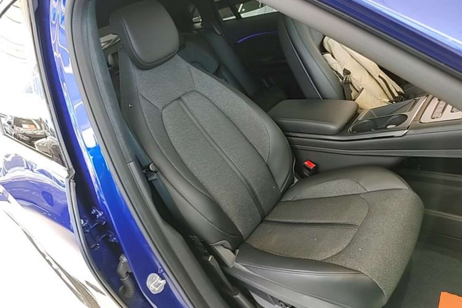 Used Nio EC6 2020 440 km Performance Version Right Front Seat