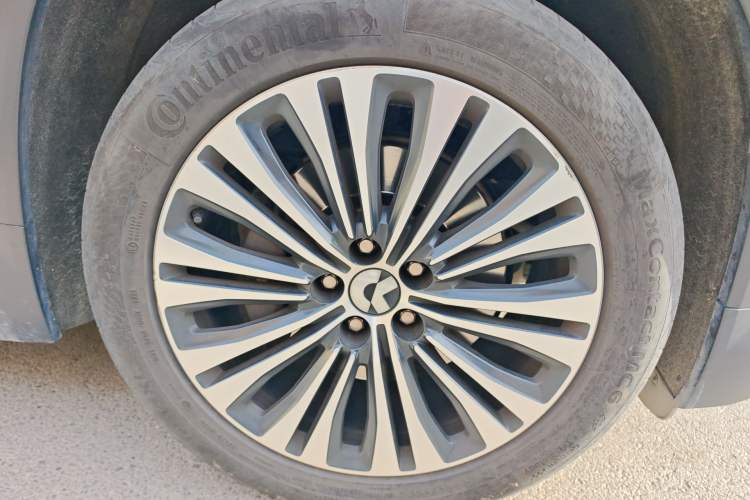 Used Nio EC6 2020 430 km Sport Version Right Front Wheel Hub