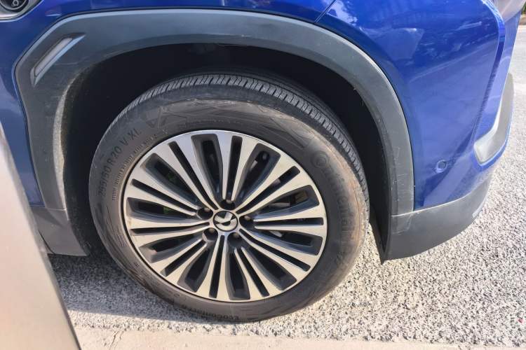 Used Nio EC6 2020 615 km Performance Edition Right Front Wheel Hub