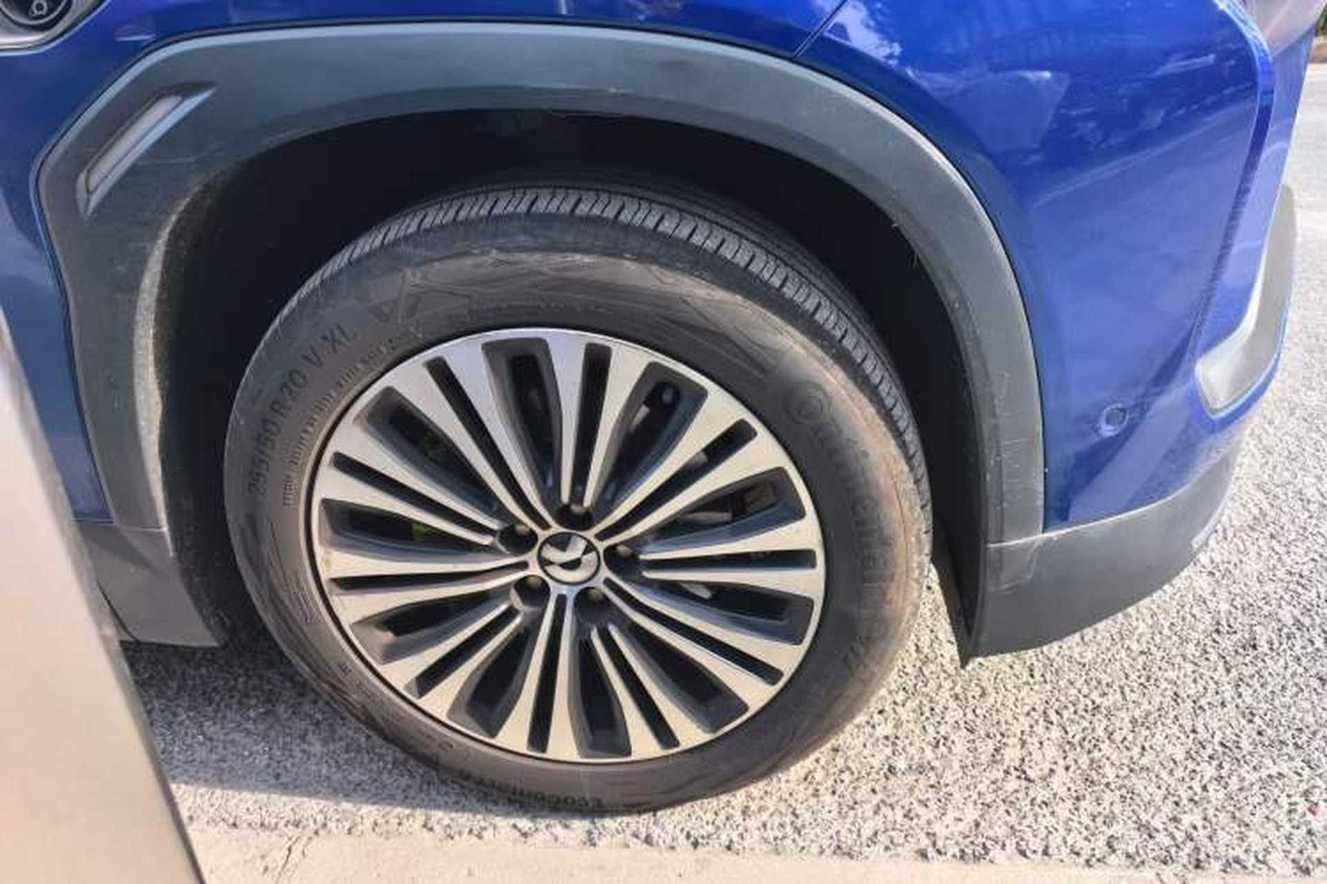 Used Nio EC6 2020 615 km Performance Edition Right Front Wheel Hub
