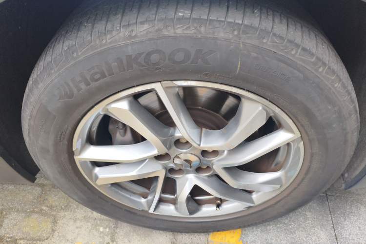 Used Nio EC6 2020 615 km Performance Edition Right Front Wheel Hub