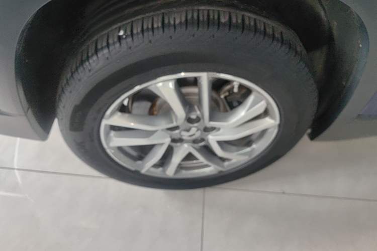 Used Nio EC6 2020 430 km Sport Version Right Rear Wheel Hub