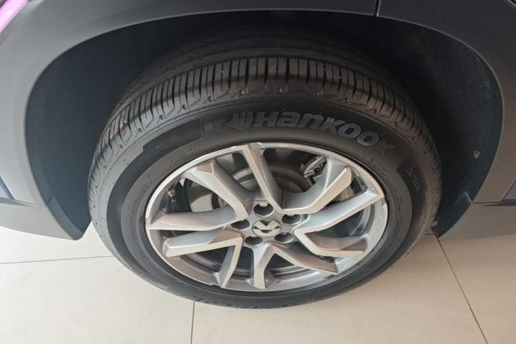 Used Nio EC6 2020 430 km Sport Version Right Rear Wheel Hub