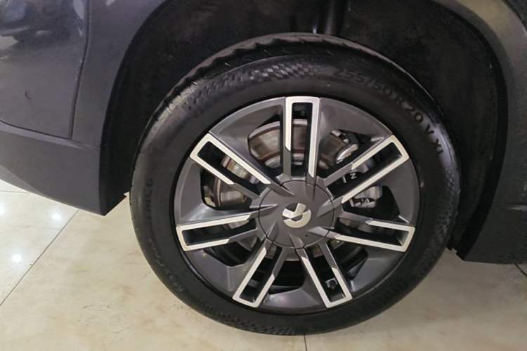 Used Nio EC6 2020 605 km Sport Edition Right Rear Wheel Hub