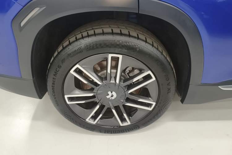 Used Nio EC6 2020 430 km Sport Version Right Rear Wheel Hub