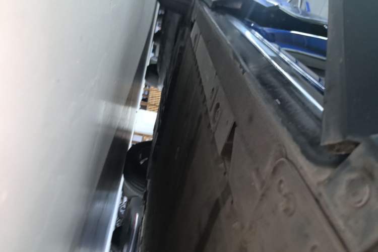 Used Nio EC6 2020 430 km Sport Version Right Side Sill