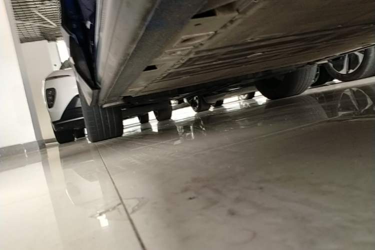 Used Nio EC6 2020 605 km Sport Edition Right Side Sill