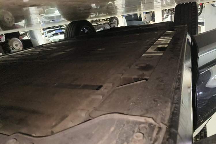 Used Nio EC6 2020 605 km Sport Edition Right Side Sill