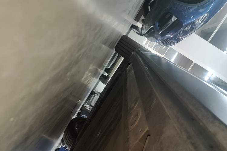 Used Nio EC6 2020 475 km Performance Version Right Side Sill