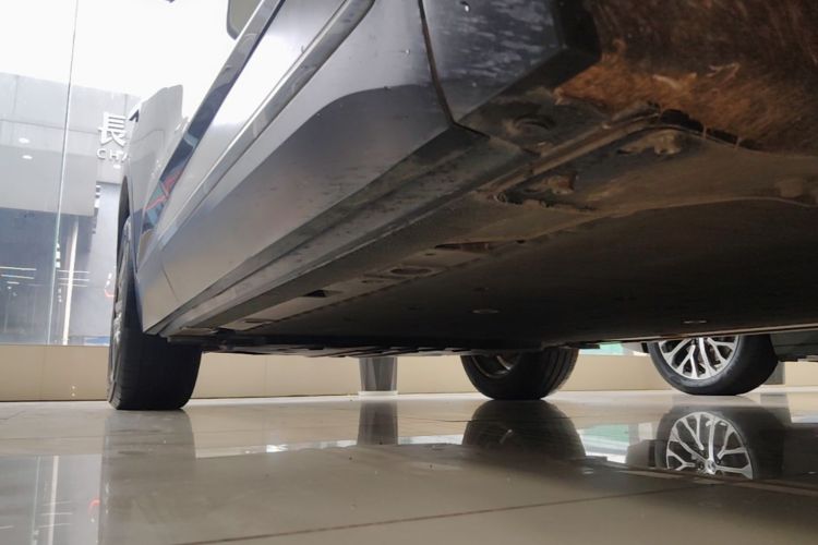 Used Nio EC6 2020 605 km Sport Edition Right Side Sill
