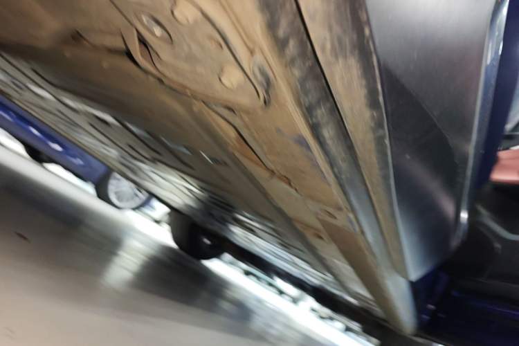 Used Nio EC6 2020 430 km Sport Version Right Side Sill