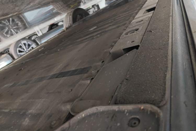 Used Nio EC6 2020 615 km Performance Edition Right Side Sill