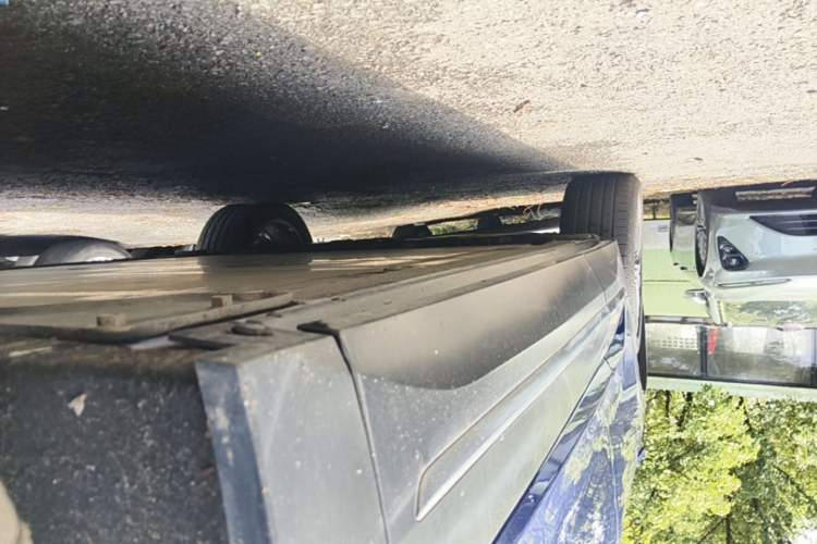 Used Nio EC6 2020 430 km Sport Version Right Side Sill