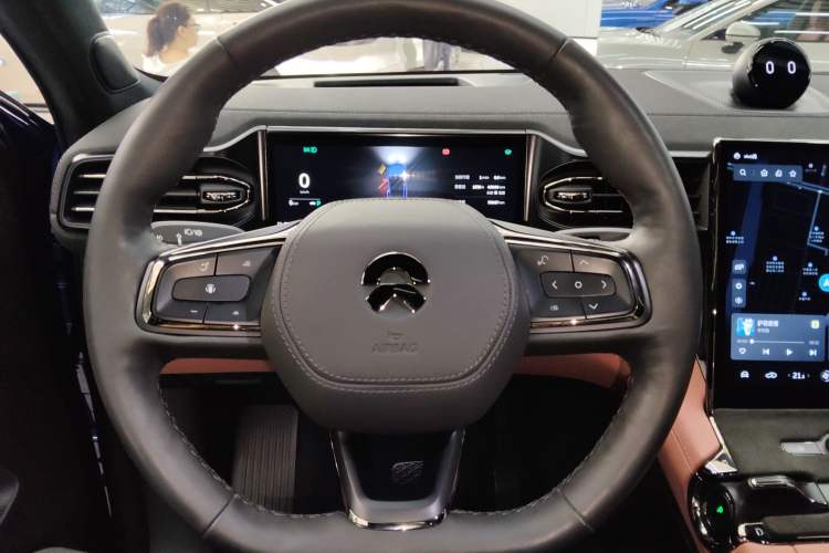 Used Nio EC6 2020 605 km Sport Edition Steering Wheel