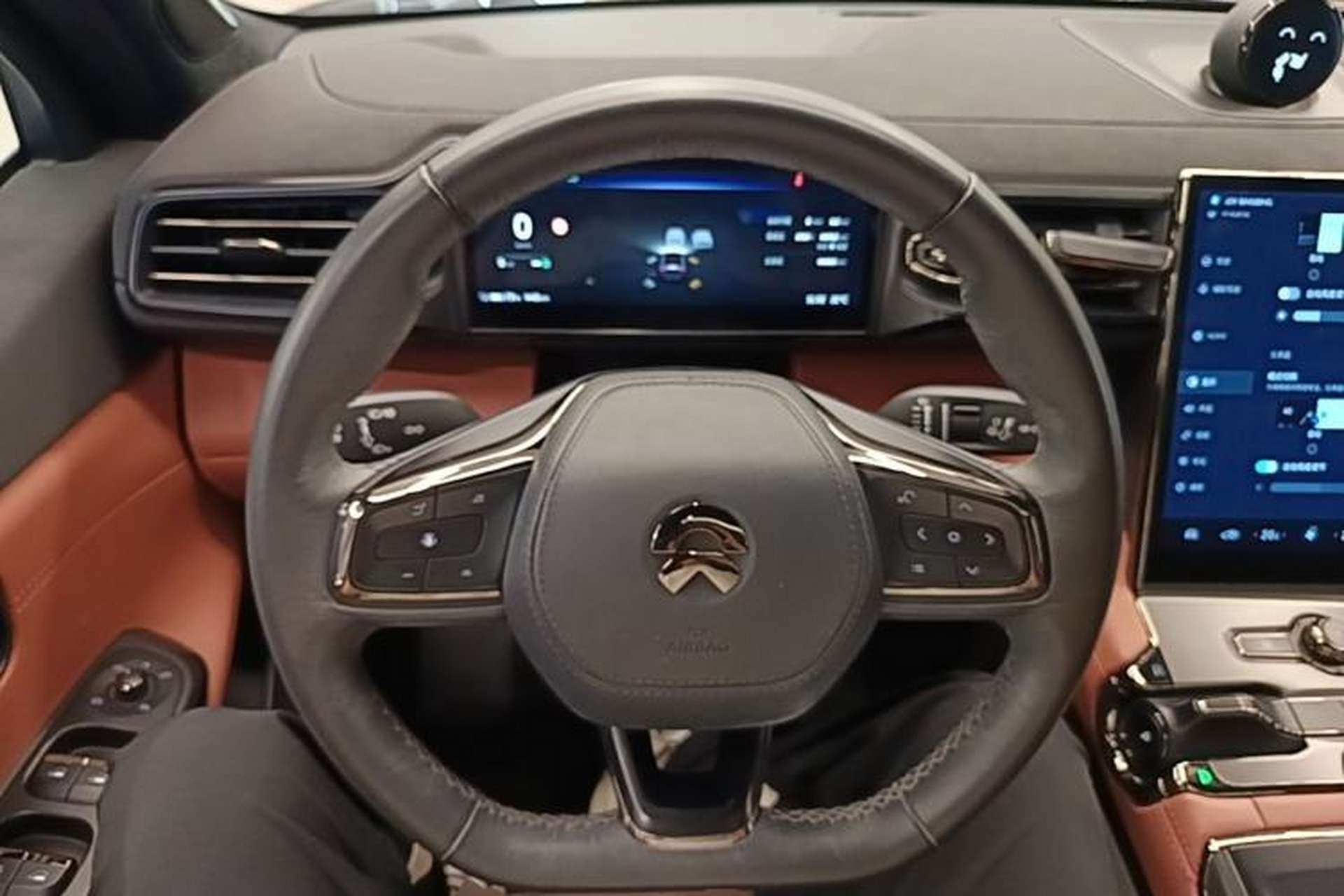 Used Nio EC6 2020 605 km Sport Edition Steering Wheel