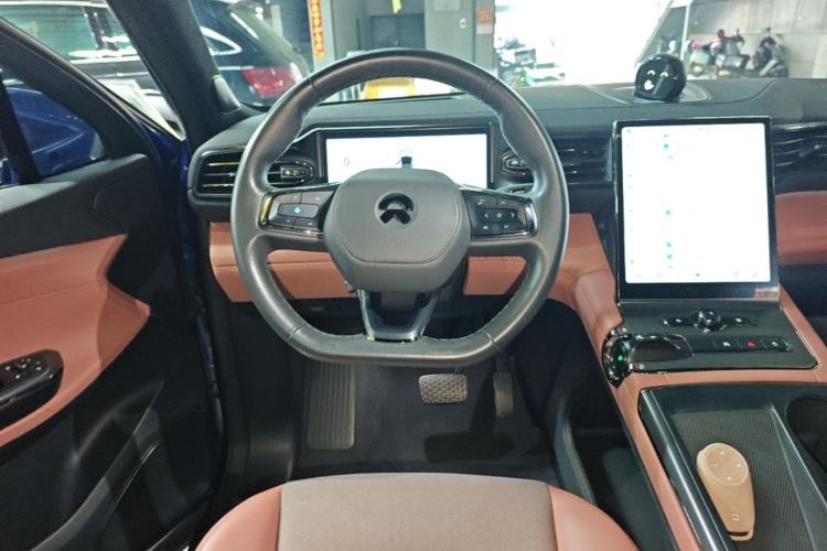 Used Nio EC6 2020 605 km Sport Edition Steering Wheel