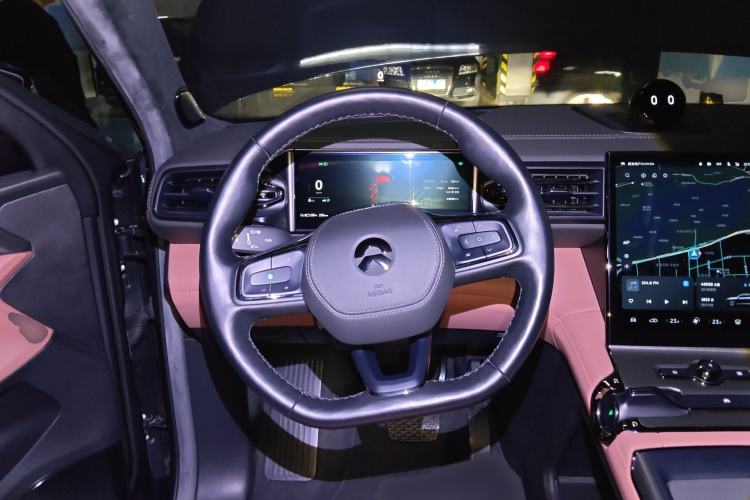 Used Nio EC6 2020 615 km Signature Edition Steering Wheel